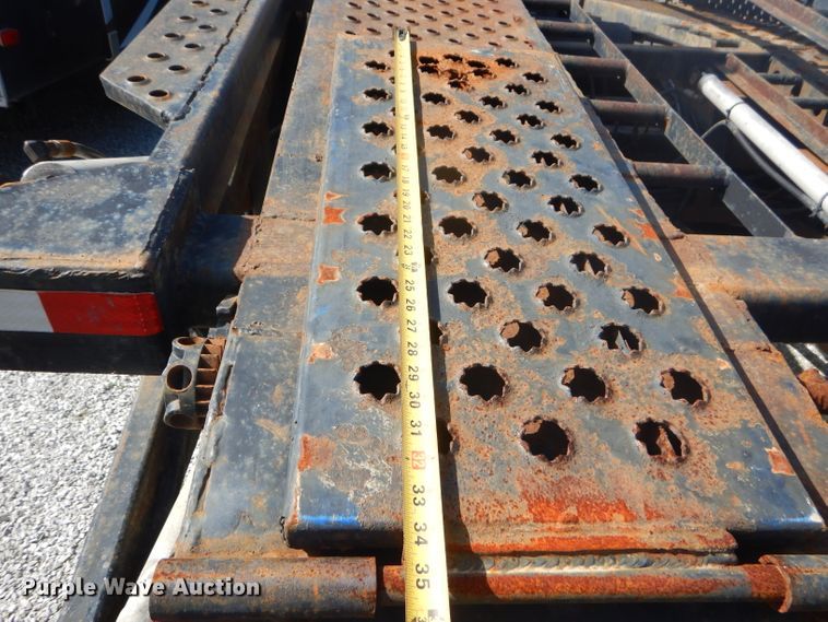 image for item ED9361 2000 Shamrock car carrier trailer