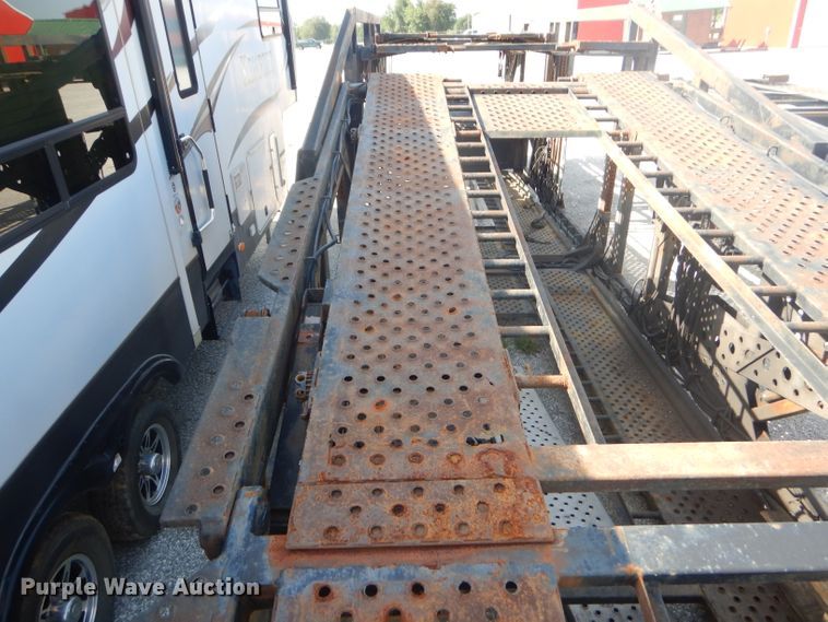 image for item ED9361 2000 Shamrock car carrier trailer