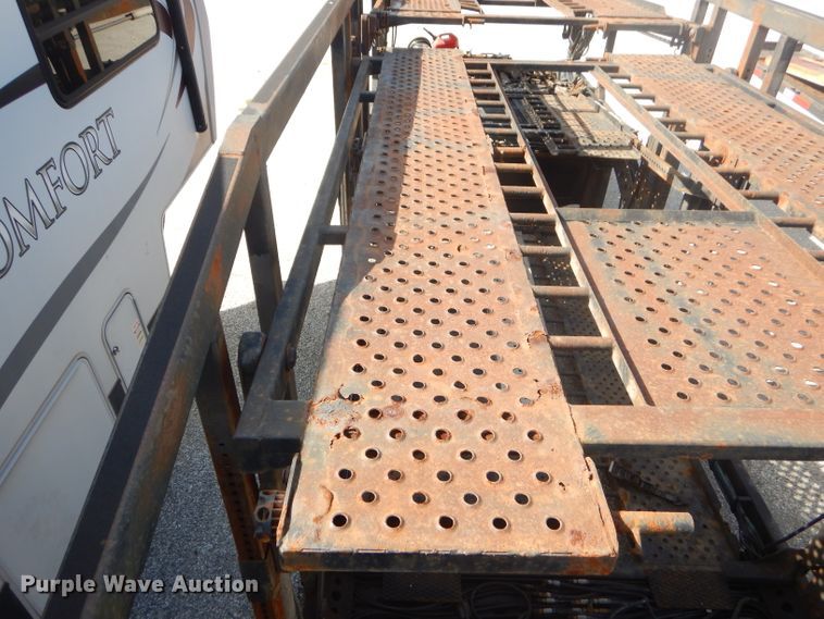 image for item ED9361 2000 Shamrock car carrier trailer