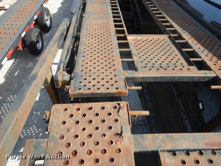 image for item ED9361 2000 Shamrock car carrier trailer