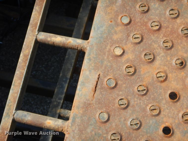 image for item ED9361 2000 Shamrock car carrier trailer