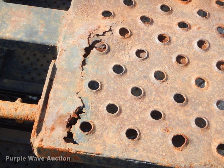 image for item ED9361 2000 Shamrock car carrier trailer