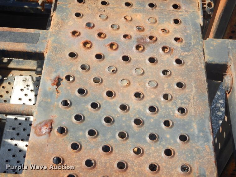 image for item ED9361 2000 Shamrock car carrier trailer