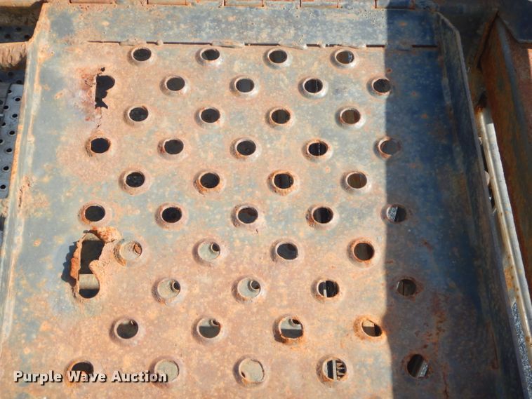 image for item ED9361 2000 Shamrock car carrier trailer