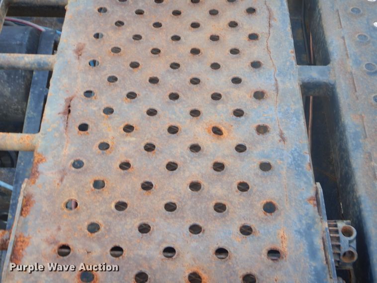 image for item ED9361 2000 Shamrock car carrier trailer