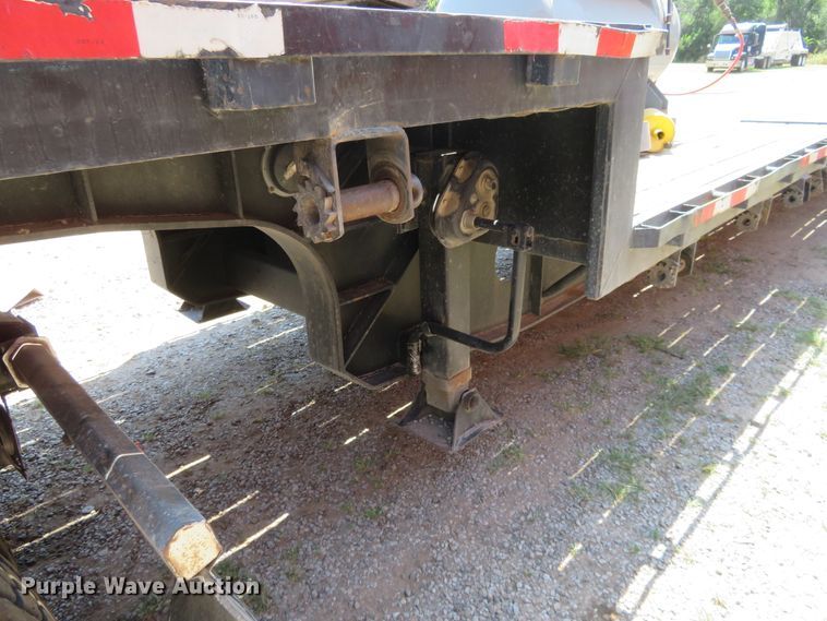 image for item FV9011 2001 Lufkin drop deck trailer