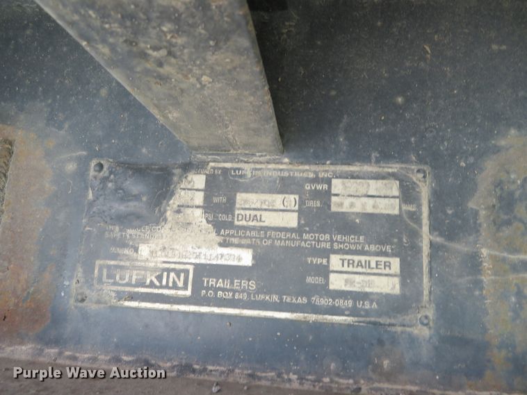 image for item FV9011 2001 Lufkin drop deck trailer