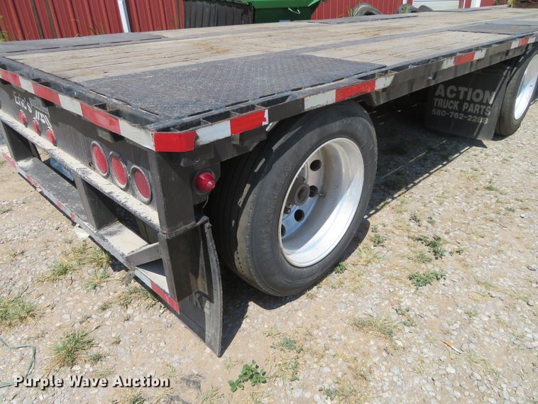 image for item FV9011 2001 Lufkin drop deck trailer