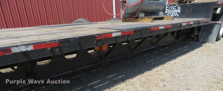 image for item FV9011 2001 Lufkin drop deck trailer