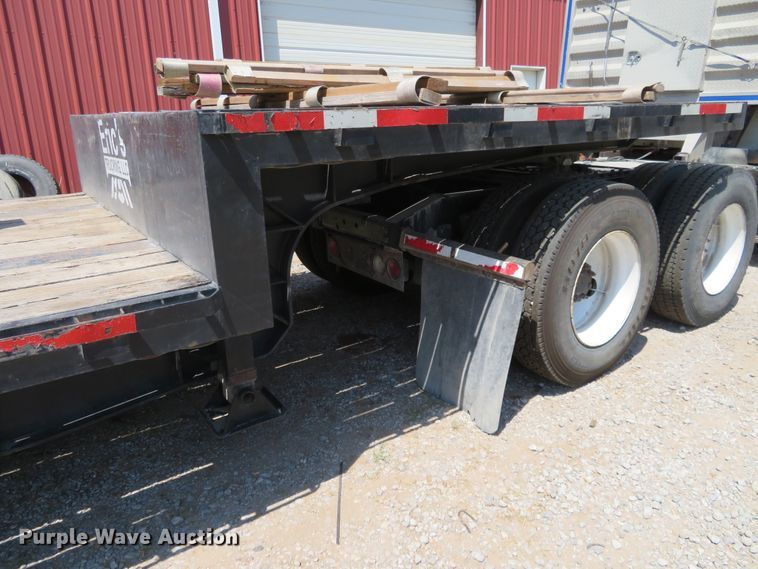 image for item FV9011 2001 Lufkin drop deck trailer