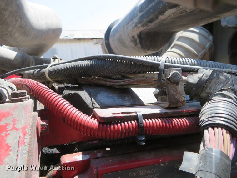 image for item FV9012 2006 International 9400i semi truck