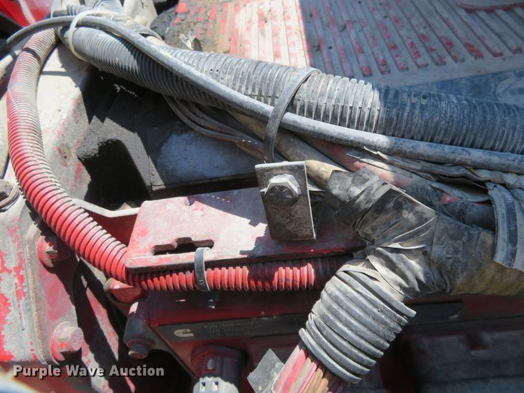 image for item FV9012 2006 International 9400i semi truck