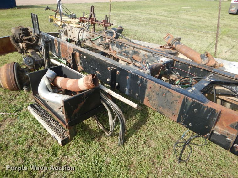 image for item FY9591 1995 Kenworth T800 frame