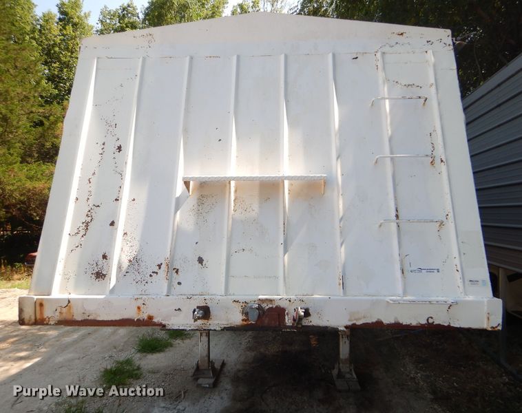 image for item GH9545 1996 White double hopper bottom grain trailer