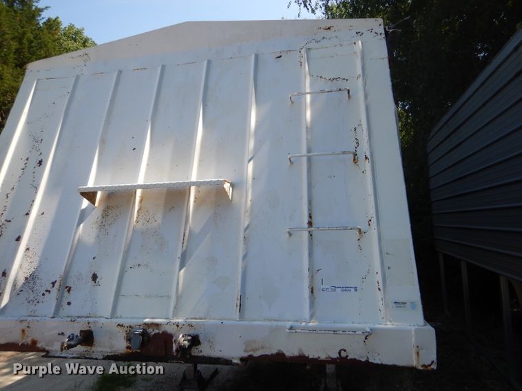 image for item GH9545 1996 White double hopper bottom grain trailer