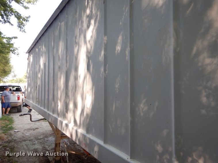 image for item GH9545 1996 White double hopper bottom grain trailer