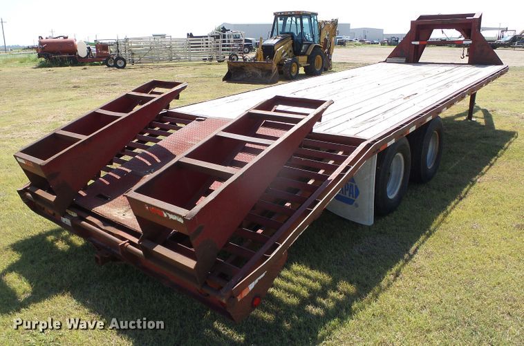 image for item DC5053 2000 Load Trail equipment trailer