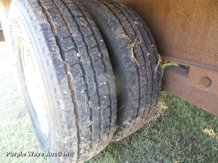 image for item DC5053 2000 Load Trail equipment trailer