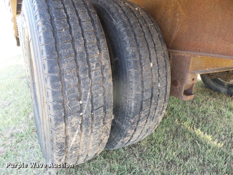 image for item DC5053 2000 Load Trail equipment trailer