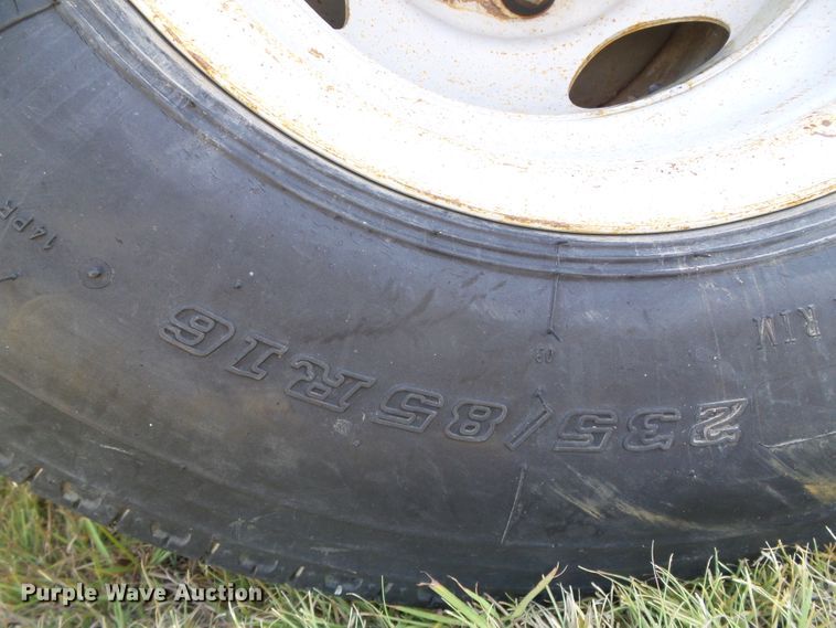 image for item DC5053 2000 Load Trail equipment trailer