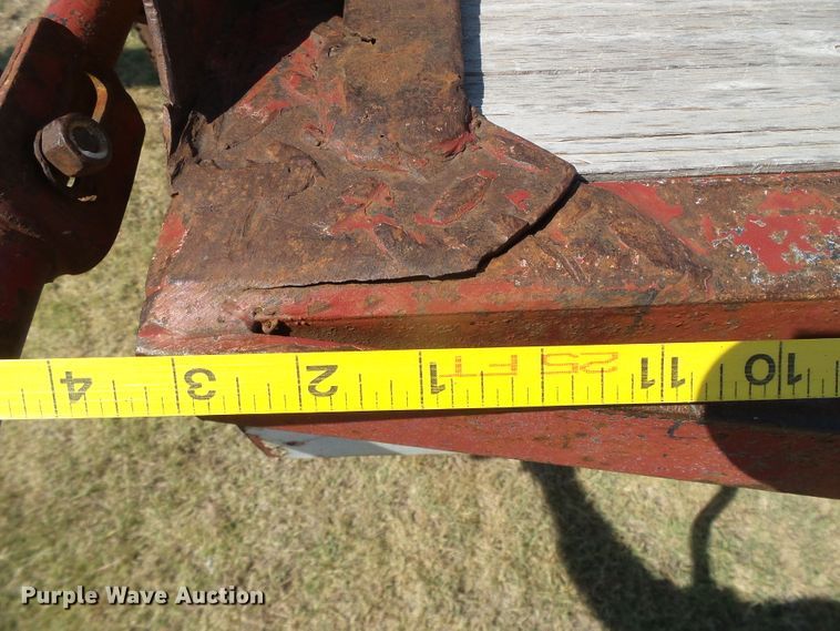 image for item DC5053 2000 Load Trail equipment trailer