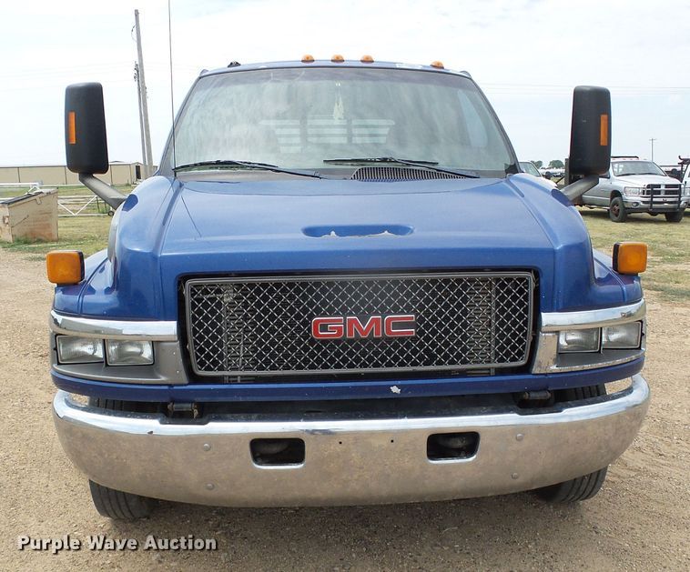 image for item DC5064 2006 GMC C5500 flatbed truck