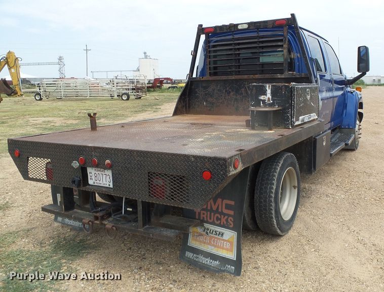 image for item DC5064 2006 GMC C5500 flatbed truck
