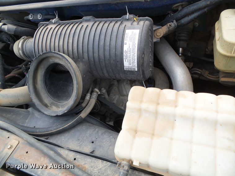 image for item DC5064 2006 GMC C5500 flatbed truck