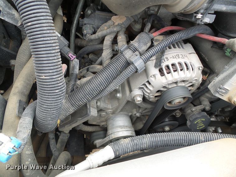 image for item DC5064 2006 GMC C5500 flatbed truck