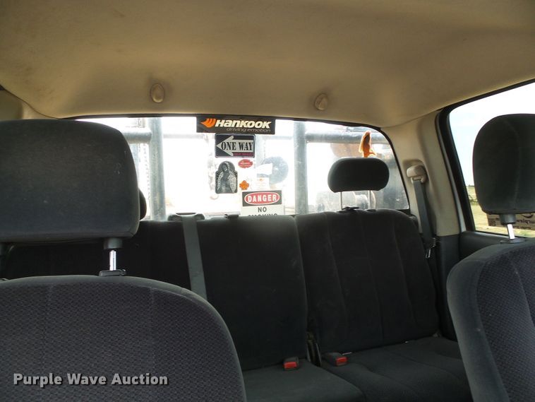 image for item DC5066 2005 Dodge Ram 3500 Quad Cab flatbed pickup truck