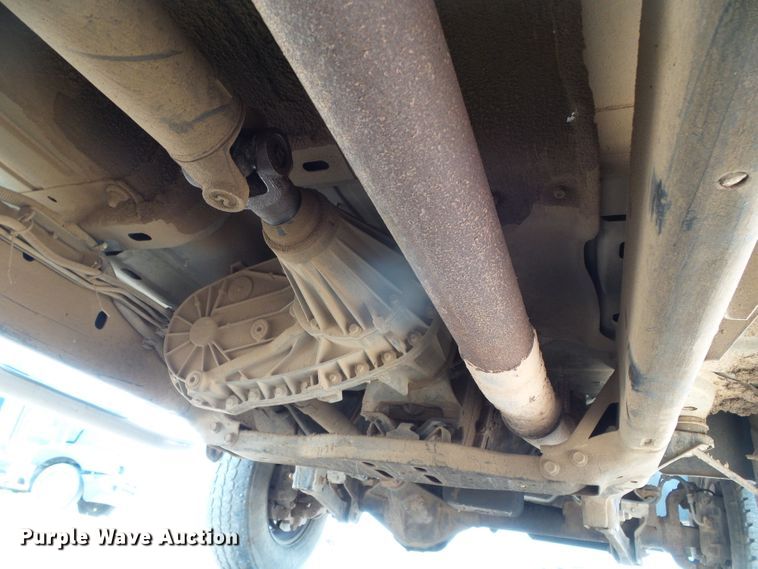 image for item DC5066 2005 Dodge Ram 3500 Quad Cab flatbed pickup truck