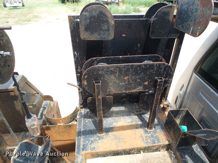 image for item DC5066 2005 Dodge Ram 3500 Quad Cab flatbed pickup truck