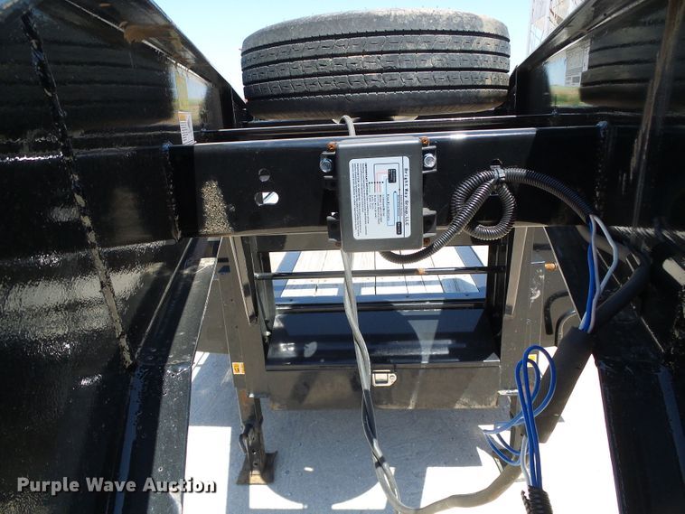 image for item DC5085 2018 Big Tex 22GN-35BK-5MR equipment trailer