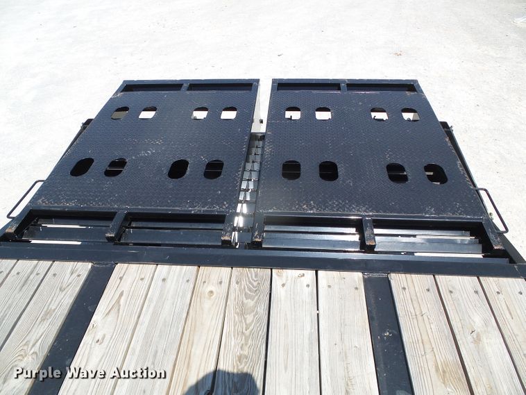 image for item DC5085 2018 Big Tex 22GN-35BK-5MR equipment trailer