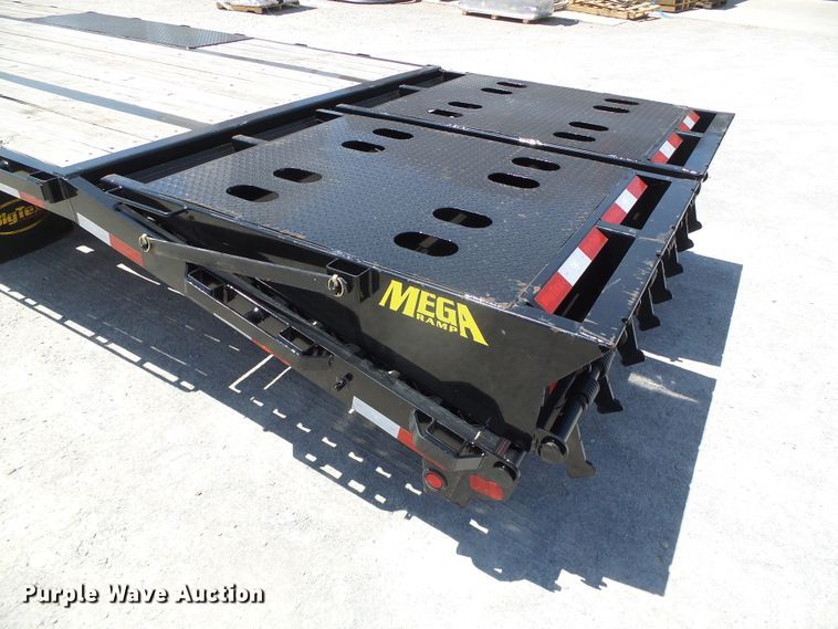 image for item DC5085 2018 Big Tex 22GN-35BK-5MR equipment trailer
