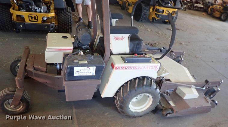 image for item DE0912 Grasshopper 727K ZTR lawn mower
