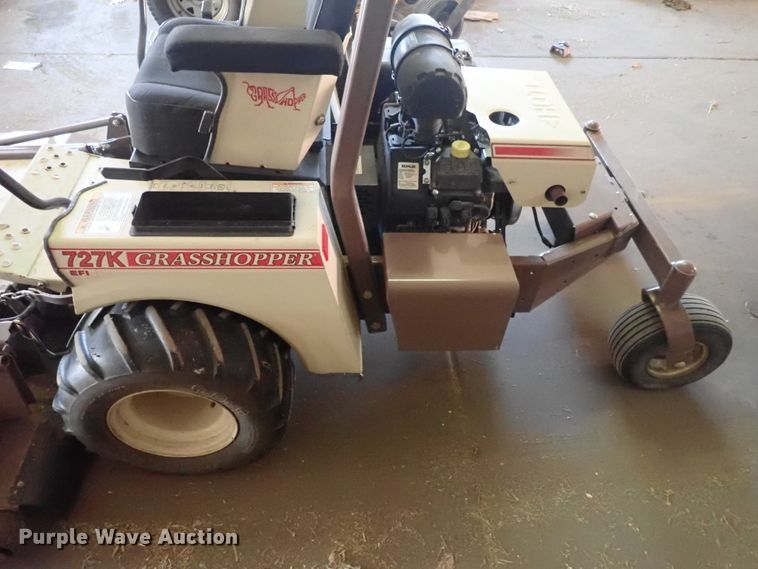 image for item DE0912 Grasshopper 727K ZTR lawn mower