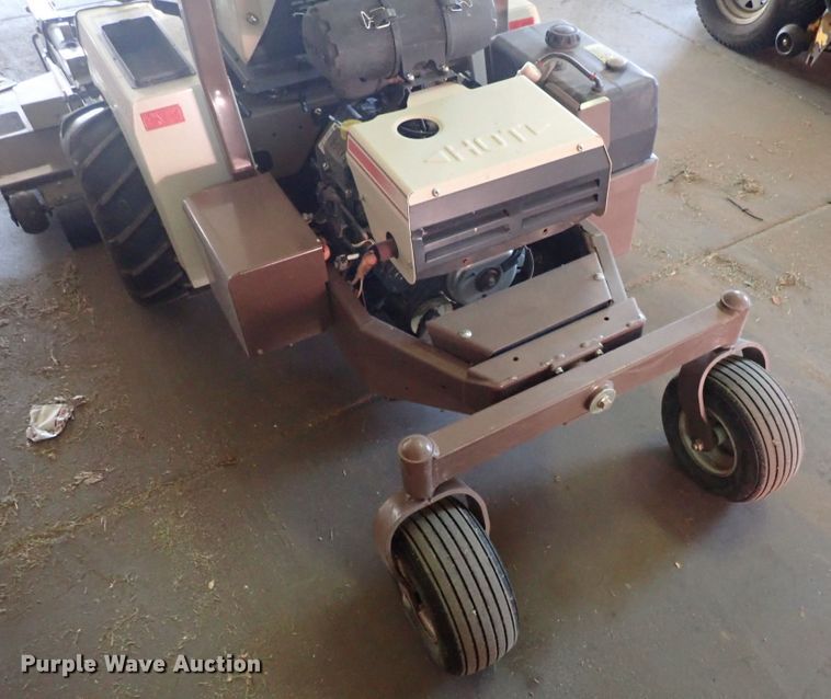 image for item DE0912 Grasshopper 727K ZTR lawn mower