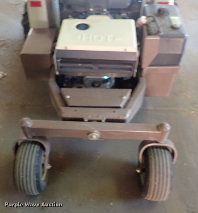 image for item DE0912 Grasshopper 727K ZTR lawn mower