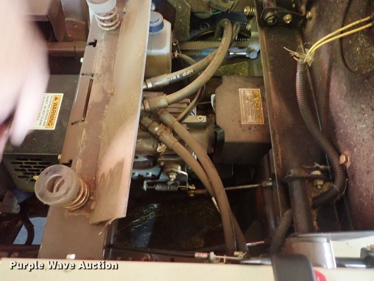 image for item DE0912 Grasshopper 727K ZTR lawn mower