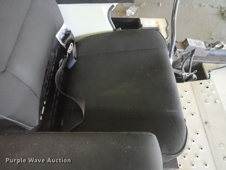 image for item DE0912 Grasshopper 727K ZTR lawn mower