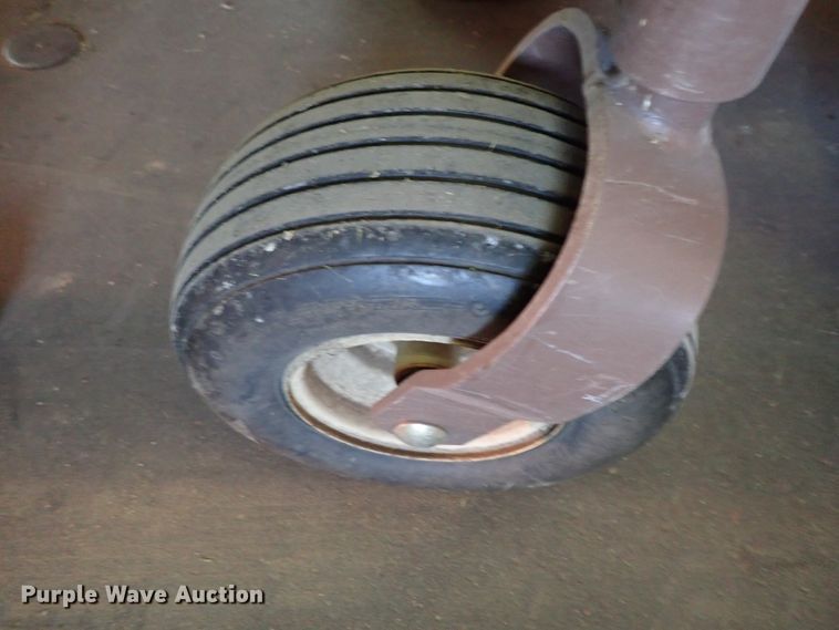 image for item DE0912 Grasshopper 727K ZTR lawn mower