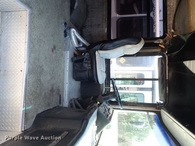 image for item DE5499 1998 Neoplan El Dorado coach bus