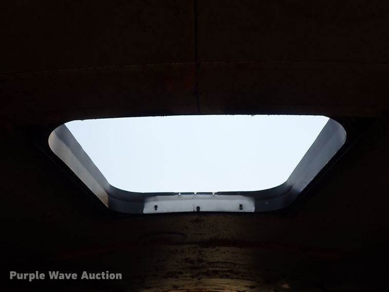 image for item DE5499 1998 Neoplan El Dorado coach bus