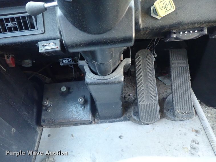 image for item DE5499 1998 Neoplan El Dorado coach bus