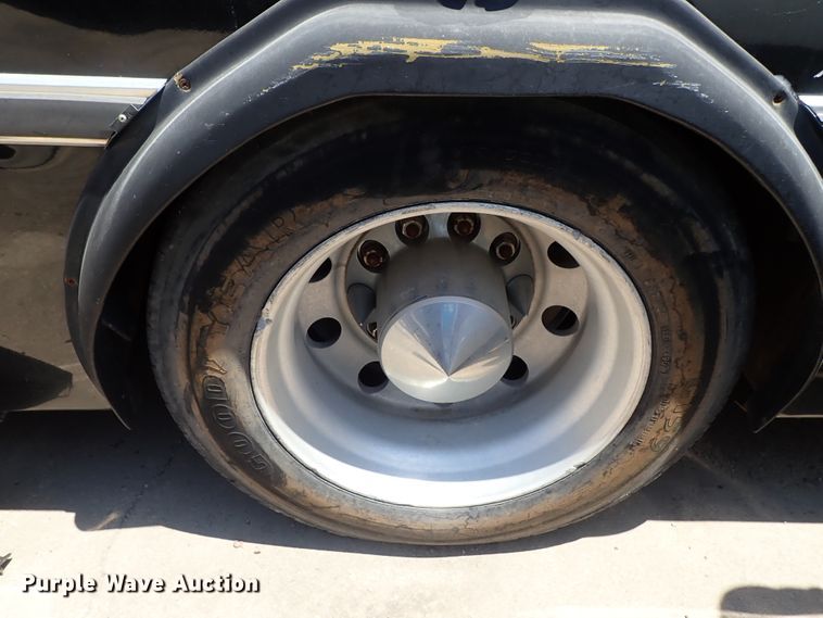 image for item DE5499 1998 Neoplan El Dorado coach bus