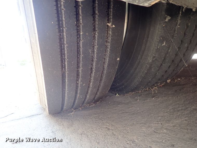 image for item DE5499 1998 Neoplan El Dorado coach bus