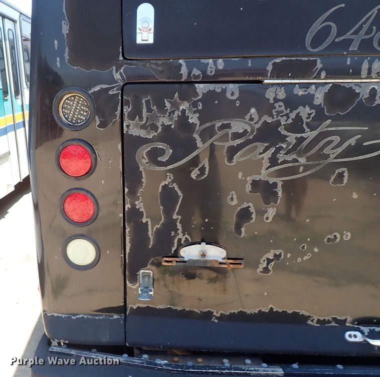 image for item DE5499 1998 Neoplan El Dorado coach bus