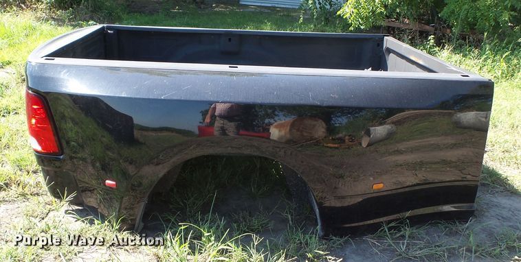 image for item DE7918 2012 Dodge Ram 3500 pickup truck bed