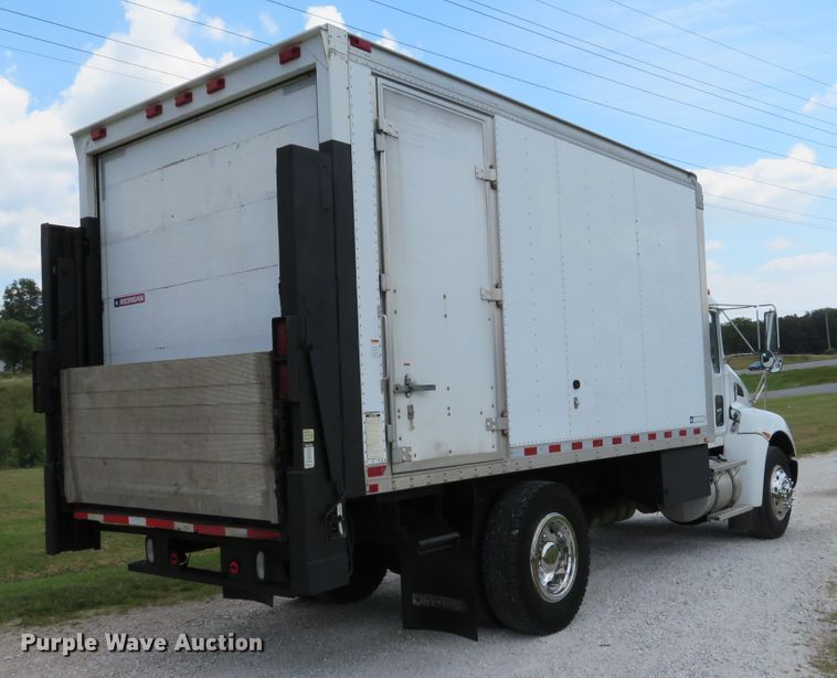 image for item DE8248 2009 Kenworth T270 box truck